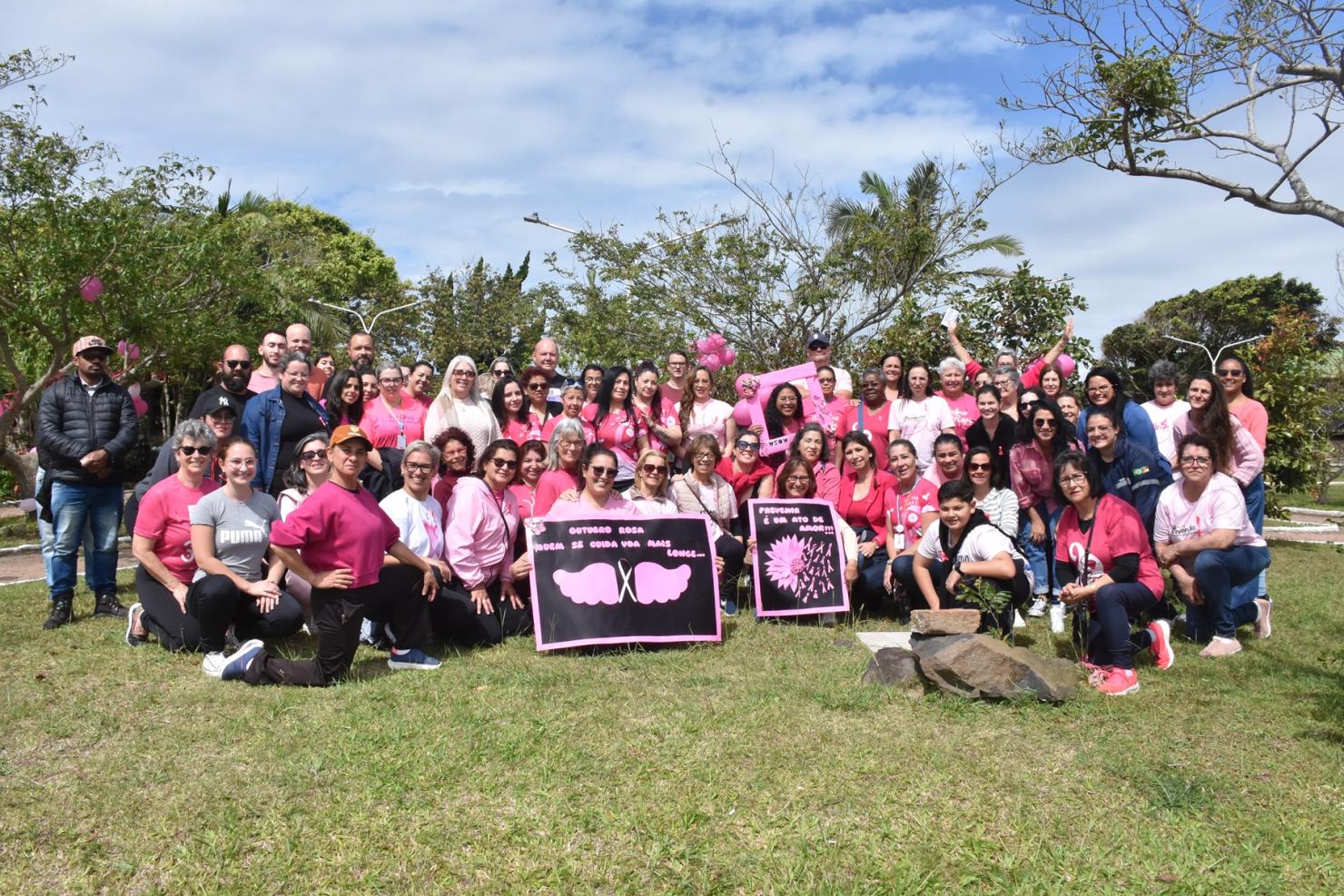 2ª Caminhada Rosa coloriu o Centro de Imbé